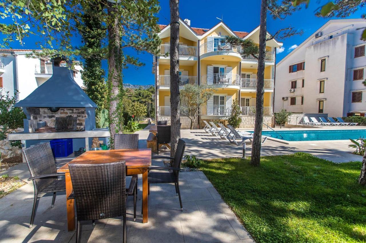 Apartments With A Swimming Pool Jadranovo, Crikvenica - 3238 Екстер'єр фото